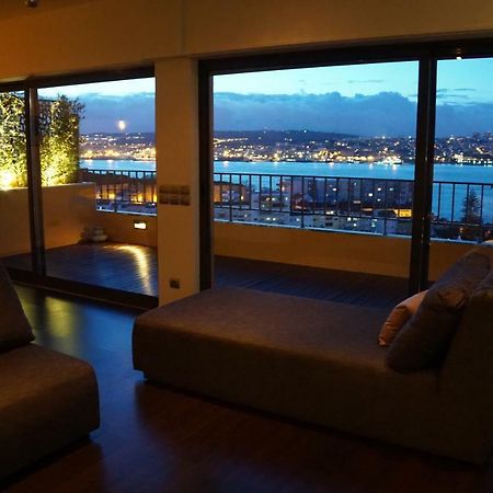 Penthouse Bellevue Apartment Almada Exterior photo