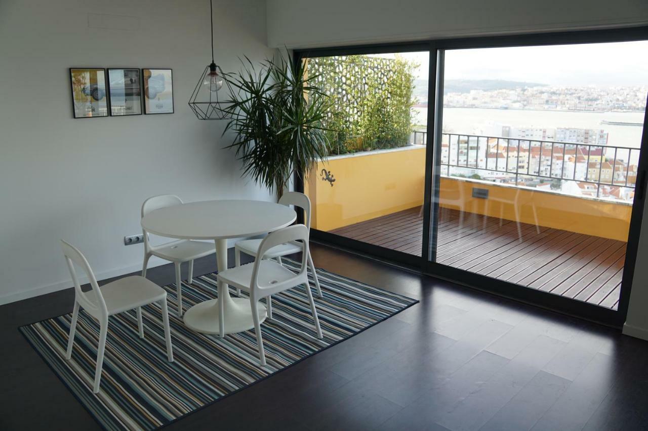 Penthouse Bellevue Apartment Almada Exterior photo